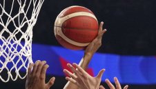 Гърците се измъкнаха на баскет, ясен е Топ 16 на световното