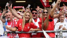 89-годишен е най-възрастният доброволец на Евро 2024