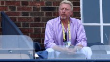 Борис Бекер продаде трофеите си на търг, събра 680 000 лири