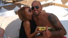 Ники Михайлов си татуира гола жена