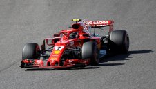 Кими и Макс отложиха радостта на Люис