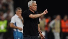 Специалния се изсмя на пачките на богати араби