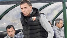 Крушарски обяви бъдещето на Акрапович в Локо (Пд)