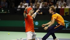 Подвиг! Нидерландия е на исторически първи финал за Купа „Дейвис“