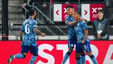 Астън Вила ще се бори за трофей в жестоката английска конкуренция