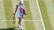 Халеп изпусна мачбол и отпадна