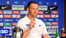 "Старата дама" скача на Байерн без Дуда