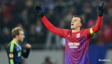 Рома пазарува от Румъния