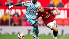 Юнайтед "възкръсна" от мъртвите срещу Форест