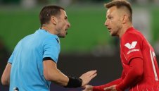 Поредно признание от УЕФА за роден съдия