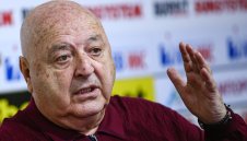 Венци Стефанов с остра атака срещу Бербатов и Павел Колев