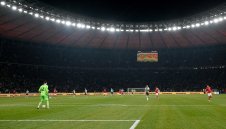 Нямат БФС: Турците набиха Бундестима насред Берлин