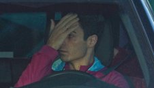 Артета скри лицето си, идвайки на тренировка