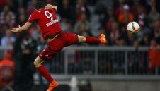 Матс Хумелс се присмя на "вълците"