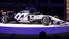 Алфа Таури показа новата кола