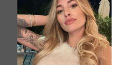 Секси италианка с големи гърди заби играч на Лацио + СНИМКИ