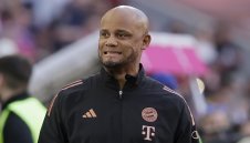 Компани цитира италиански певец: Чака ни особена нощ!