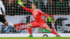 Йоги дава почивка на тер Стеген днес