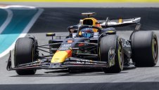 Макс тръгва пръв в спринта след издънки на конкурентите