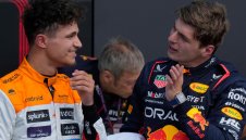 Призоваха Верстапен да започне кариера като комедиант