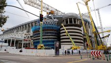 Шоу в Мадрид: Надал и Федерер откриват обновения "Бернабеу"