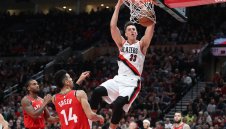 Деймиън Лилард и Портланд спряха Торонто