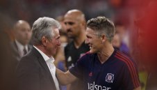 Писмо до Хайнкес: Скъпи Юп, ти постигна нещо възхитително с Байерн + СНИМКИ