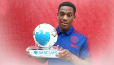 Марсиал и Почетино с наградите за септември