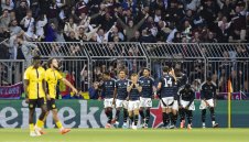 Вила разби Йънг Бойс, Кабаков отмени два гола на гостите