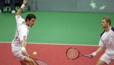 Русия смаза Аржентина на двойки и дръпна с 2:1 за купа "Дейвис"