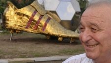 Жеката влезе грубо на Стойчо Младенов: Ще ти хвръкне главичката, крадец! Много хора ти се канят!