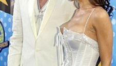 Букмейкъри чакат бебе от Виктория и Бекъм