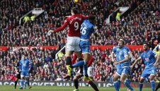 Юнайтед се натрови с 10 горчиви "черешки", реферът оплеска мача + ВИДЕО