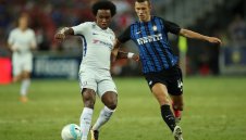 Юнайтед не се отказва, започва нова офанзива за Перишич