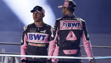 Мацката на Гасли показа дупе + СНИМКИ