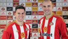 Официално: Съндърланд взе Дарън Гибсън и Брайън Овиедо