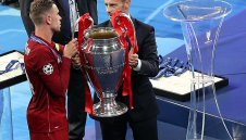 Кога ще се играе финалът на ШЛ? УЕФА опроверга президента си