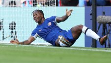 Ювентус атакува Рахийм Стърлинг