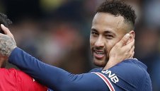 Акциите на пиянката Неймар се сриват всеки ден