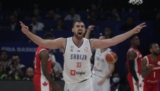 Сърбия спря Канада и стигна финала на световното по баскетбол