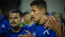 Продава ли Левски единствените си нападатели?