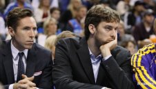 Гасол и Неш се завръщат