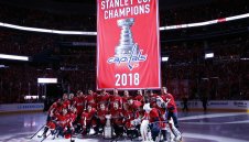 Кепиталс тръгнаха със 7:0, "забравиха" да почетат треньора Троц