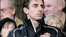 Гари Невил ще играе срещу Нюкасъл в понеделник