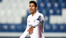 И от "Олд Трафорд" обявиха Джейдън Санчо, Юнайтед е близо и до Варан