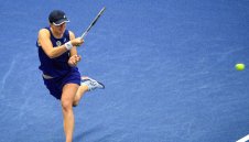 Ига Швьонтек на финал в Сан Диего