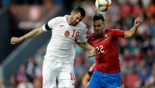 ПО МИНУТИ: Чехия - България 2:1