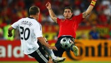 Германия води в срещите с Испания