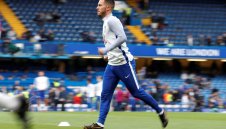 Азар тренира като Макгрегър преди световните квалификации + ВИДЕО