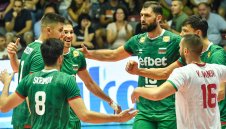 Полша разби България на старта на Световното 